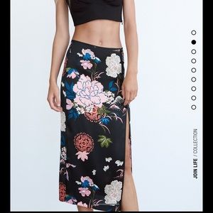Zara - Printed Satin Midi Skirt